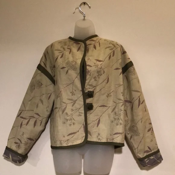 Stylish Fall/Spring  Reversible Jacket - Picture 3 of 8